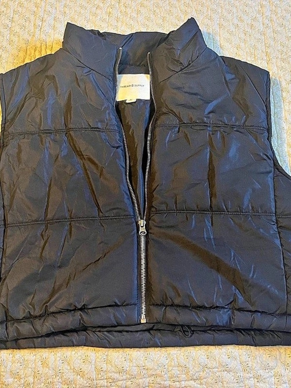 Thread & Supply Issey Puffer Cropped Vest Black XL EUC